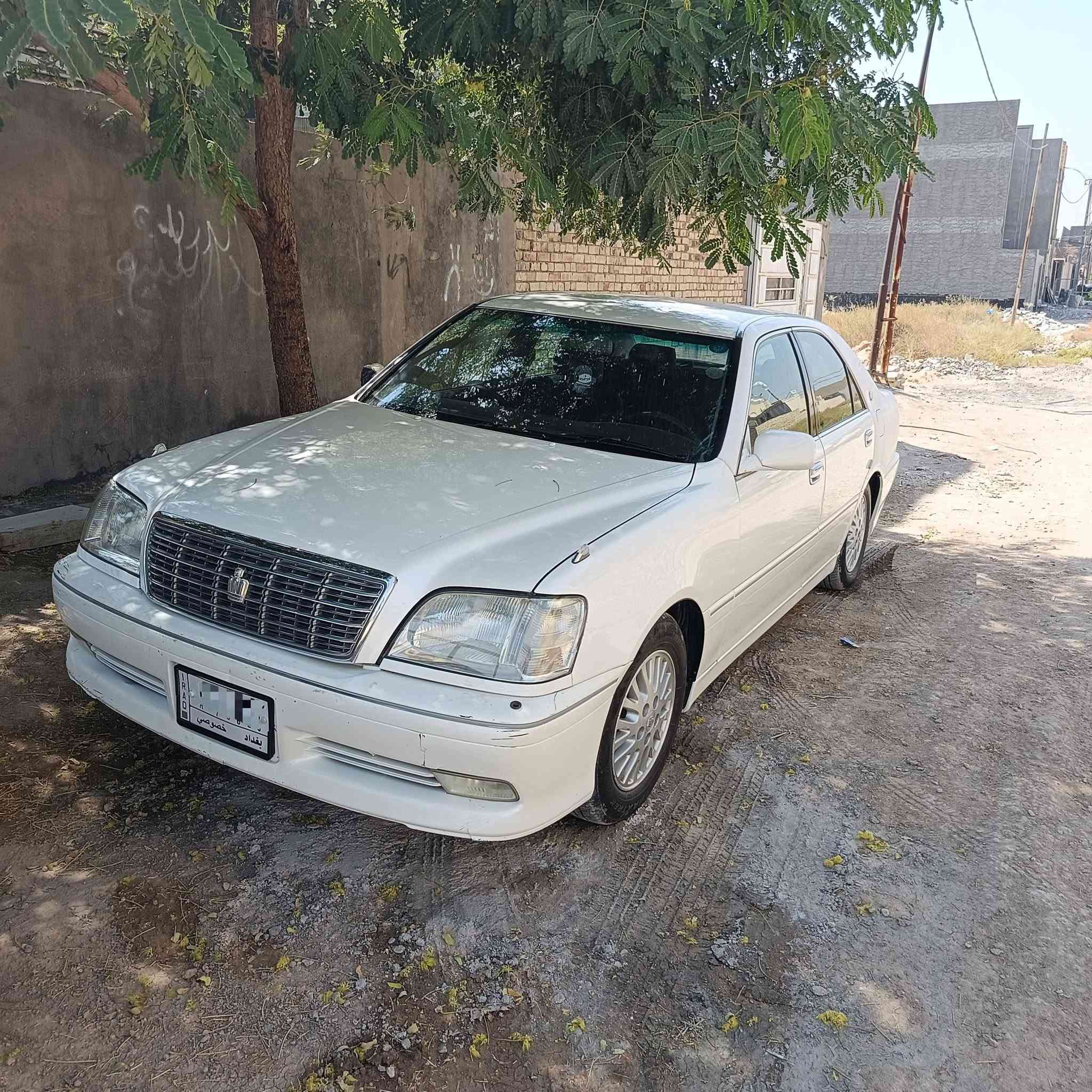 ادوات ادوات بدون ارقام بدون سنوية ملكة جنون جاهزة بدون اي نقص .. دكمتين 
كصة جنطة. 
محرك D4 الكبير 
كير.. فول 
تبريد فول 
عظم مرتب نظيف جدا 
نصبة حلوه ومرتبة 
حدادية فول 
دهن جديد اصلي. 
غرفة نظفية اصل شركة 
كهربائيات شغالة 
سبير اصلي ما نازل. 
شاصي جديد بدون خياس 
السيارة محفوظة وماطالعة مسجلة كمرك وقرص كمرك. ابيع ادوات السعر، ( 28 $ ) وبيهه مجال قليل ( ***********) اتصال سيم كارت فقط. المكان بابل الحلة.
