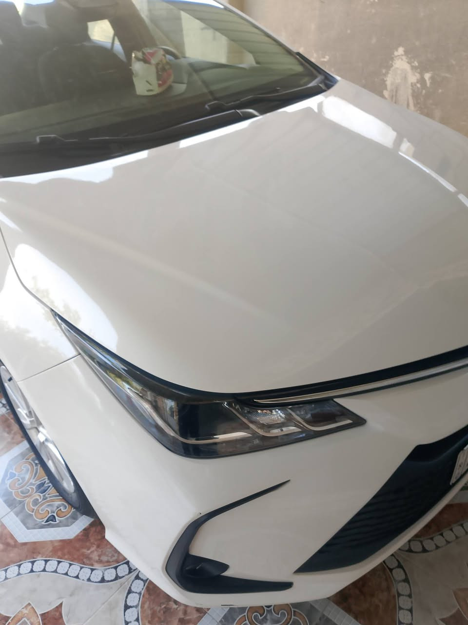 السلام عليكم كورولا هايبرد البيع موديل 24 بدون صبغ بدون طخات كفاله عامه بدون تنته بدون رصعات السياره نظيفه 100% خليجي  رقمها بغداد ثاني يوم التحويل 155قفل مكان السياره ديالى قضاء الخالص ***********
