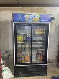 غراض محل للبيع عارضات عدد 2 وحدة ام الباب والثانية ام البابين ثنينهن ش...