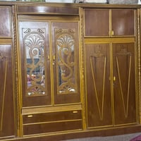 غرفه اخشاب • كنتور طابقين • ٦ أبواب