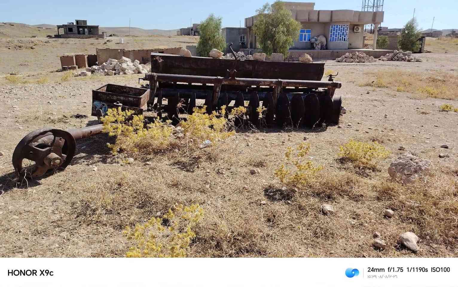 دسك للبيع 12صاج شرط شغال السعر مليونين ونص وبي مجال اتصل على الرقم ***********
