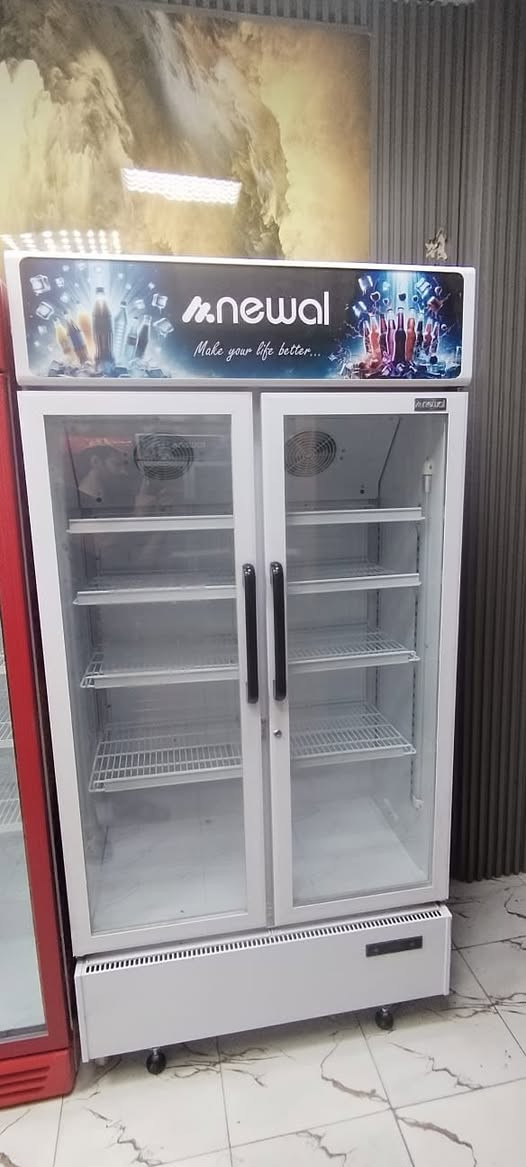 النجف • برادات عمودية • فاترينه خشب