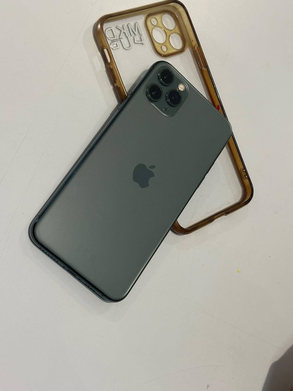 📱 للبيع iPhone 11 Pro – أخضر ليلي (Midnight Green) جهاز نضيف 100/100
السعة: ( السعة: 64GB / 256GB / 512GB)
اللون: أخضر ليلي
الجهاز شغال بكفاءة.
البطارية: ( النسبة 92) ملاحظة بطاريه مبدله بل خارج شركه ابل
الشاشة: كسر بل لزكه فقط.
يأتي مع الكفر.
💰 السعر: (350 وبي مجال) 📍 الموقع: (بغداد ) 📩 للتواصل: خاص أو اتصال. ***********
*الصور المرفقة توضح حالة الجهاز بشكل كامل.*
