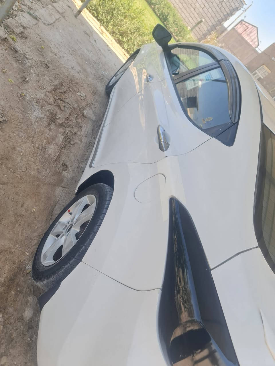 سلام عليكم النتره للبيع موديل 13 رقم بابل محرك 1600 المرغوب السعر 97 مكاني نجف ***********
