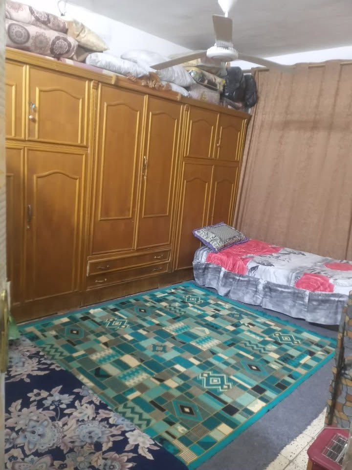 عمارات  سعيده شقه طابق ثاني نظيفه جدا السعر55
***********
