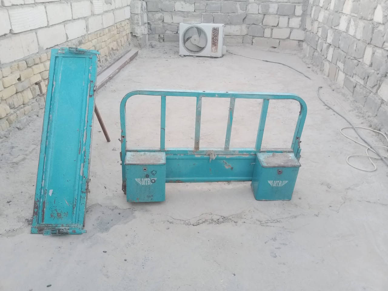 صلاحيات وتوجه وصناديك وباب للبيع الرقم ***********
