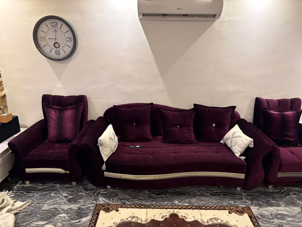 طقم ١٠ مقاعد • نضيف • قنفات كبار