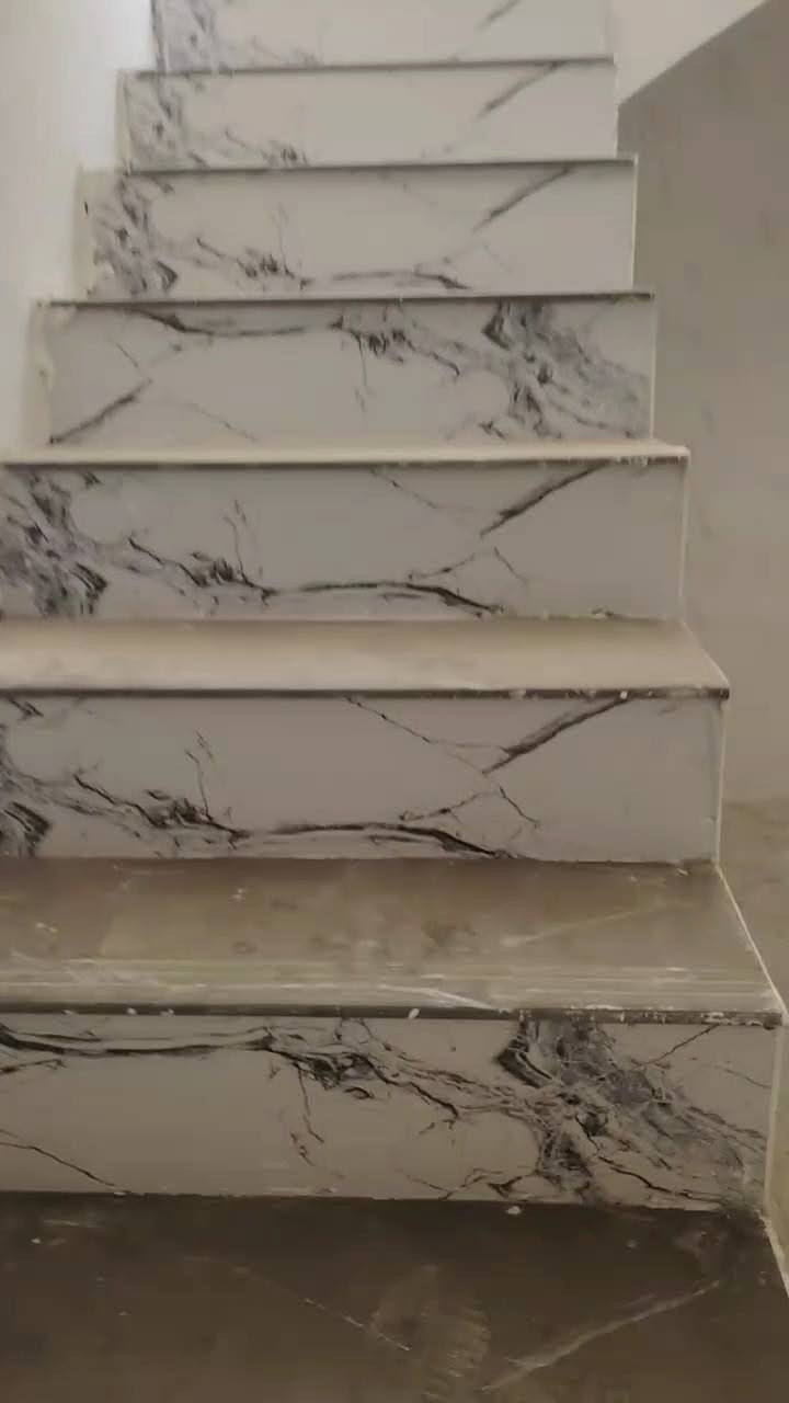 مشتمل طابو للبيع في واسط كوت منطقه بالسفحه ٢ مساحه ١٠٠ متر شارع ١٥ متر بناء حديث سنه ٢٠٢٥ وقريب على شارع ٣٠ متر الوجهه ٥ متر النزال ٢٠ السعر ٥٧ مليون وبيه مجال للإستفسار الاتصال على 
***********
