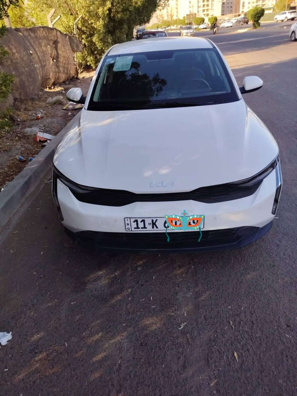 السلام عليكم 
كيا k3 المكسيكي 
موديل 2025
محرك 1600دوش
كير AT
ماشية 45
بيها شوي صبغ بلبنيد اويم علامة الجنطة شي قليل 
رقم بغداد بسمي متواجد بغداد البياع 
سعر 138بيها مجال 
***********
