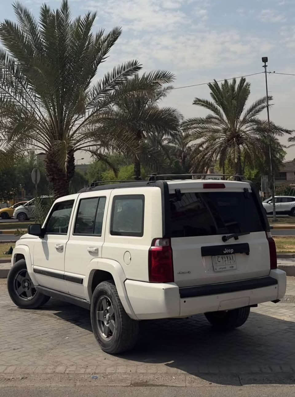 جيب كومندر • ٦سلندر ٣٧٠٠ • رقم بغداد