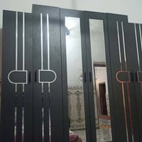 للبيع • غرفة نوم