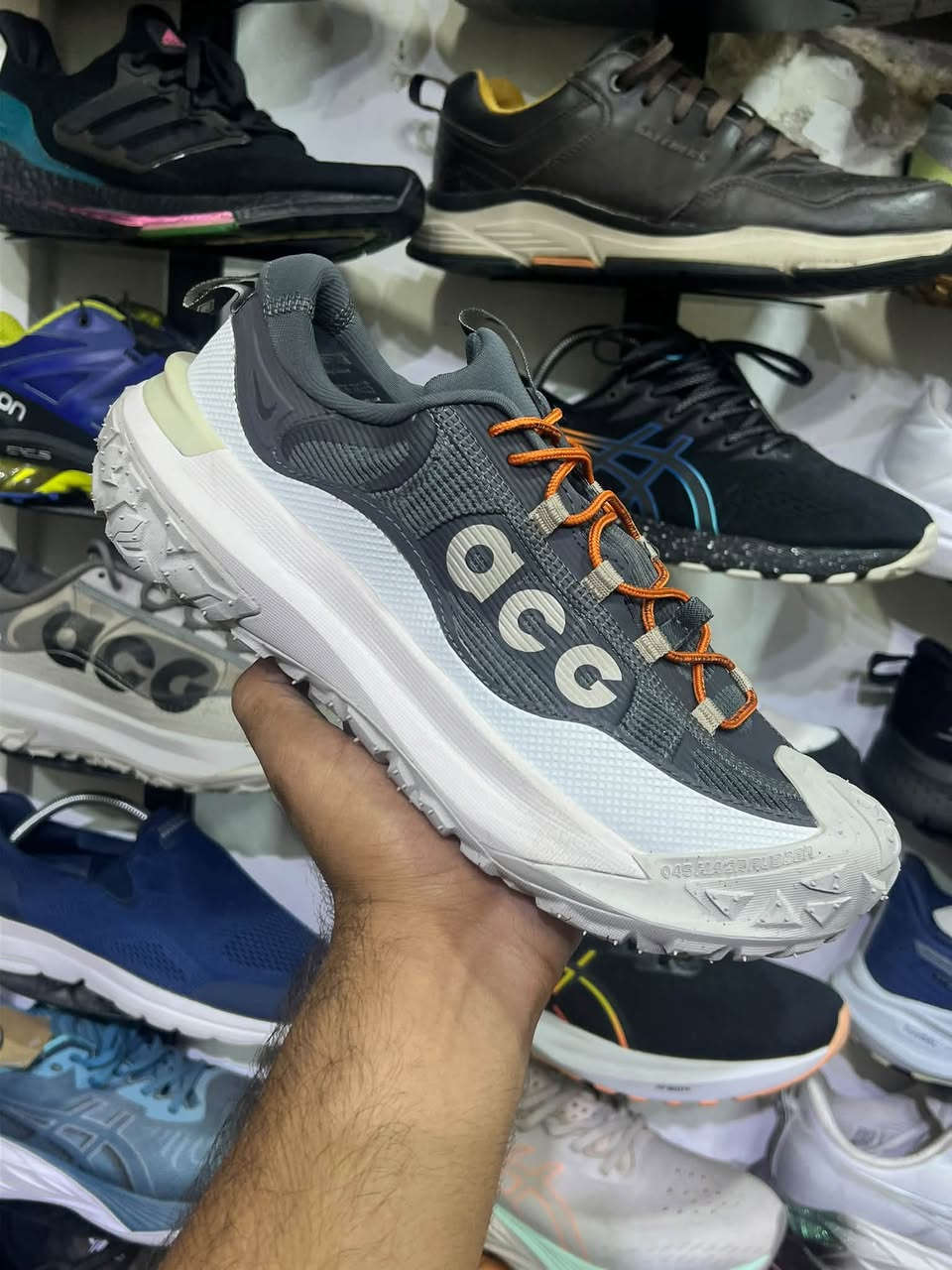 نايك ACG • مقاس ٤٢ • أصلي امريكي