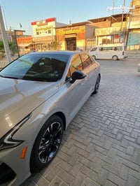 K5 جي تي لاين • موديل ٢٠٢٢ • جلد احمر