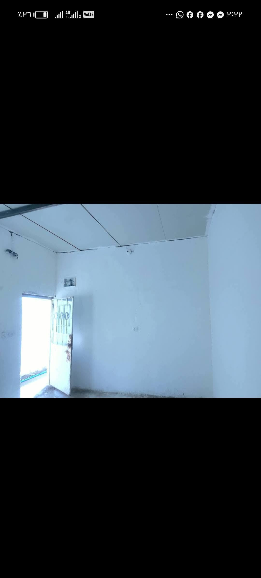 يالله سلام عليكم بيت مساحه 100 متر بنزلت بيت زرزور البيت عل شارع الرئيسي صاير بناء جديد غير مسكون البيت كله بياض الرضيه صبه السكف سندويج السعر 15 وبيه مجال شراي يجي خاص او يتصل البيت ستقبال وصاله ومطبخ وغرفه صحيات داخليه وخارجيه  الستفسار ***********
