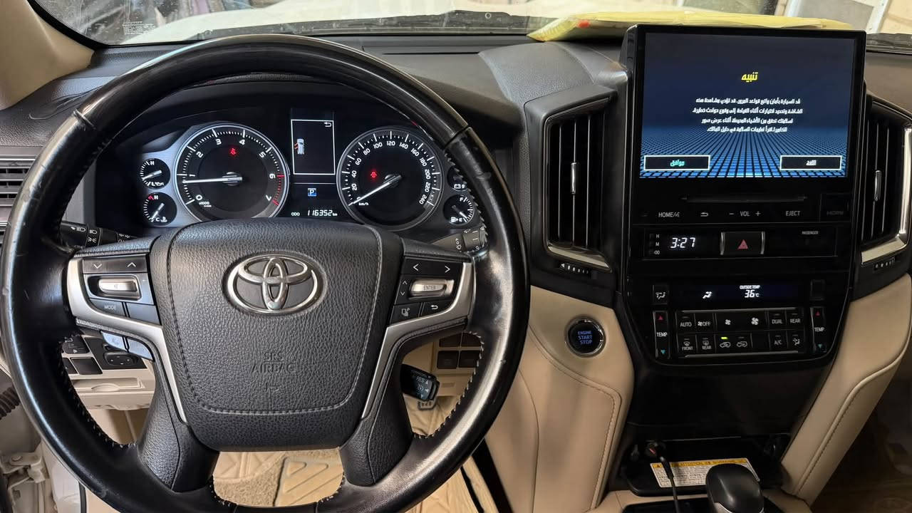 لاندكروز جكسارة 2020
GXR خليجي
* موديل 2020
* محرك 4.0 لتر V6 بنزين
* قوة 271 حصان
* عزم 385 نيوتن.متر
* گير أوتوماتيك 6 سرعات 
* دفع رباعي 4×4
* 8 مقاعد
* فتحة سقف
* تشغيل بصمة / دخول ذكي
* مثبت سرعة
* كاميرا خلفية
* حساسات موقف
* تحكم كهربائي بالمقاعد والمرايا
* تكييف أوتوماتيك
* نظام ABS ووسائد هوائية
السونار موجود بالمنشور
مكان السيارة // الديوانيه 
للاستفسار الاتصال ‭***********‬
