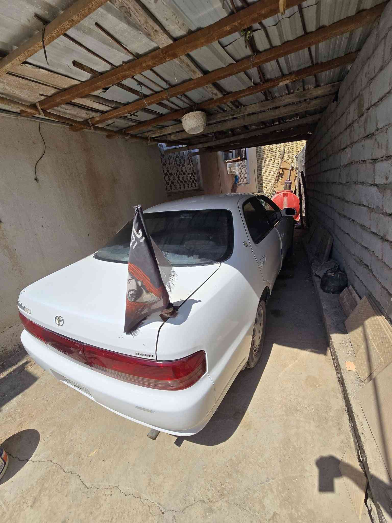السلام عليكم
كرسته للبيع 
مديل 2000
مكينه وحداديه وكير جاهزات 
طخم تاير جديد 
سنويه منتهيه 
مكفوله من النقل والكص والعيب الشرعي والضربه 
سياره جاهزه 
سعر ٧٠ 
الناصريه قضاء الجبايش 
رقم الهاتف ***********
