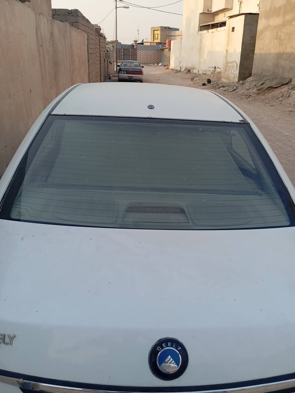 جيلي موبل 2013 السياره بيها عطل كهربائي تشتغل وتطفه ابيع على وضعها مكينه ما بيها شي مصفره غرامات قفلها 25 مكاني البصره  للتواصل ***********
