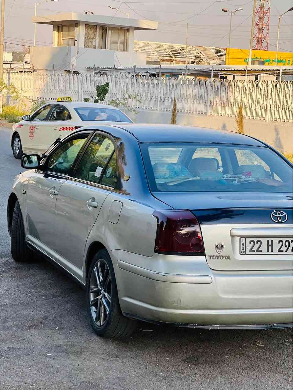 تؤيؤتا اڤينس2004دوو ره نگي بيلادي سه ر سه نه وي بؤ جواني سبوغ حام كراوه پشتو پيشي كه پسه سياره كه زؤر جوانو پاك ماوه ته وه مه كينه گه وره يه فول مواسه فاته به س سلايت نيا گوشين جلت سوكان ڤؤليؤم  جوار جام كاره بايي جام ئؤتؤيا ئاوينه كاره بايي ته بريت لامس ده بل گير تؤماتيكو حادي وه زؤر مواسه فاتي تر گيرو مه كينه و كاره بايي به شه رت ره قه موو سه نه وي تا 2029نوييه بؤزانياري زياتر پيوه ندي بكه *********** أربيل, العراق
