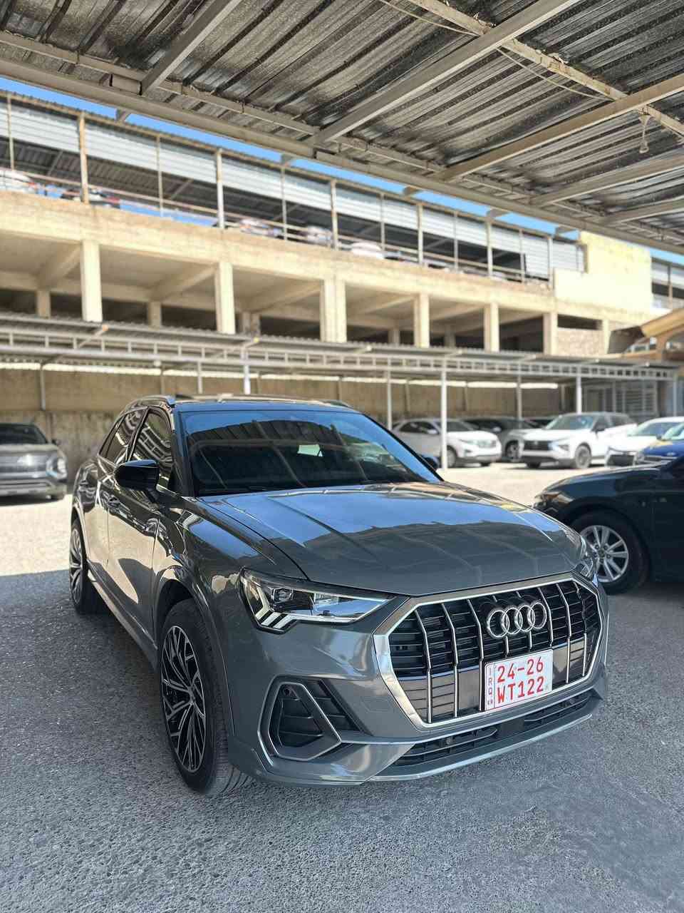 Audi Q3 موديل 2025
فول فول مواصفات بانورامه شاشه كبير كيجات ديجيتال الكتروني 

لون السيارة كلش حلو، سمنتي🩶

السيارة ماشية ٣٠٠٠ ميل 

3قطع صبغ بدون دواخل بدون ارباك 

السيارة رقم كاتي بشرط ترقيم دهوك / أربيل / السليمانية.

السعر سيارة 159 ورقه بية مجال

مكان سياره📍ئاكري عقرة
رقم تلفون واتساب ***********
