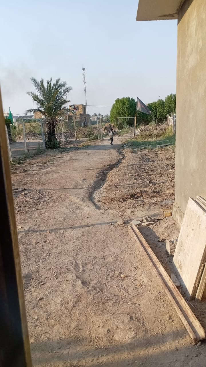 بيع مستعجل 
بيت زراعي طابو سند 25 ديوانية دغارة قرب عقيل أبو مخضر القديمة مساحته حوالي 700 متر ويحتوي على مخزن خارجي سعره 46 مليون وبي مجال نهايته 45 مليون قفل للاستفسار الاتصال على الرقم ***********
