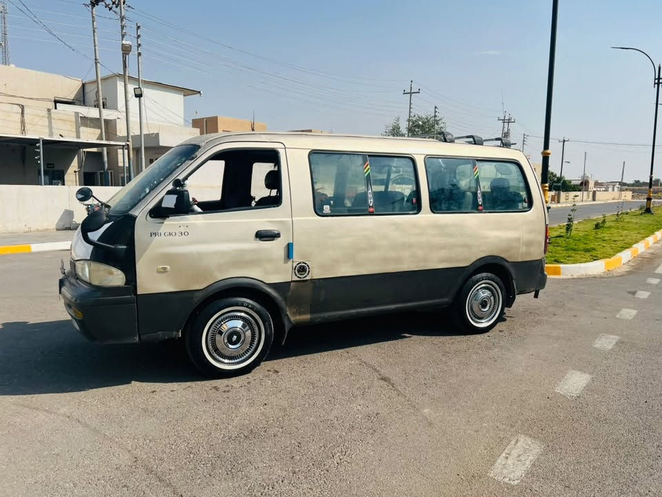 سلام عليكم للبيع بريجو موديل 1997 سياحي رقم ديالى نكليزي أجره سنويه 2031 تحويل او وكاله مصفره مكينه 3000 سوبر مكينه كير اكسن مكفولات تخم تاير صدر جديد حداديه جديده دوشمه جديده مشط بور جدد كهربائيات كلهه شغاله مابيه اي نقص سياره ناعمه وجاهزه مكان ديالى سعر 65  وبيه مجال للأستفسار اتصل ***********
