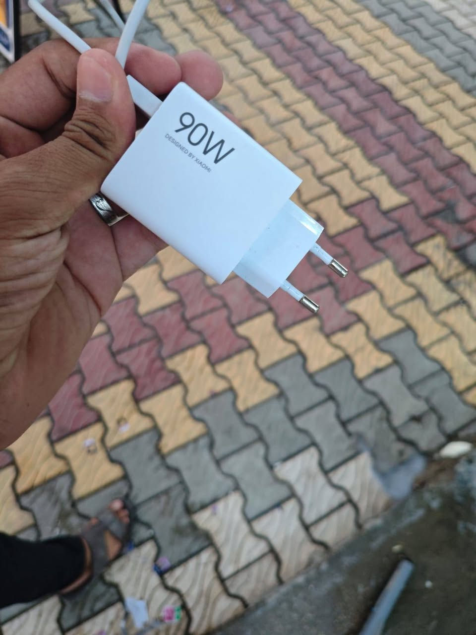 للبيع جهاز POCO F7 مستعمل نظيف جداً بحالة الزيرو.
الحالة: الجهاز نظيف جداً، شاشة وبدن بدون أي خدوش أو زلوغ، استخدام قليل وجداً خفيف، وأخت الجديد.
الأداء: معالج قوي جداً، يدعم أعلى الفريمات للألعاب (مثل ببجي 120 فريم بكل سلاسة).
الملحقات: الكارتونة الأصلية + الشاحن الأصلي السريع.
الملاحظات: الجهاز مكفول من الناحية الفنية (ما مفتوح ولا مصلح سابقاً).
السعر في الخاص 

لتواصل الاتصال على الرقم التالي

***********
