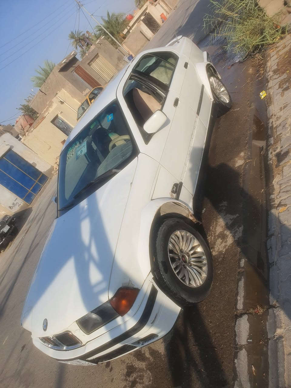 بي ام e36 موديل 1995 
محرك 4 سلندر   2000 
محرك صوته قوي بس وين ماتريد يوديك ومابي دخان ولا بخار 
الكير اوتماتك  عندك من تبدل النمر لازم ترجعه للخلف  
ملاحظة اخواني سيارة وين ماتريد اطلع بيها حدادية تمام 
رقمها انكليزي 
مكان السيارة قضاء الرميثة التابع للسماوة
 سعر السيارة 23 ورقة وبيها مجال للشراي 
 راسلوني خاص  او اتصل ***********
او واتساب

