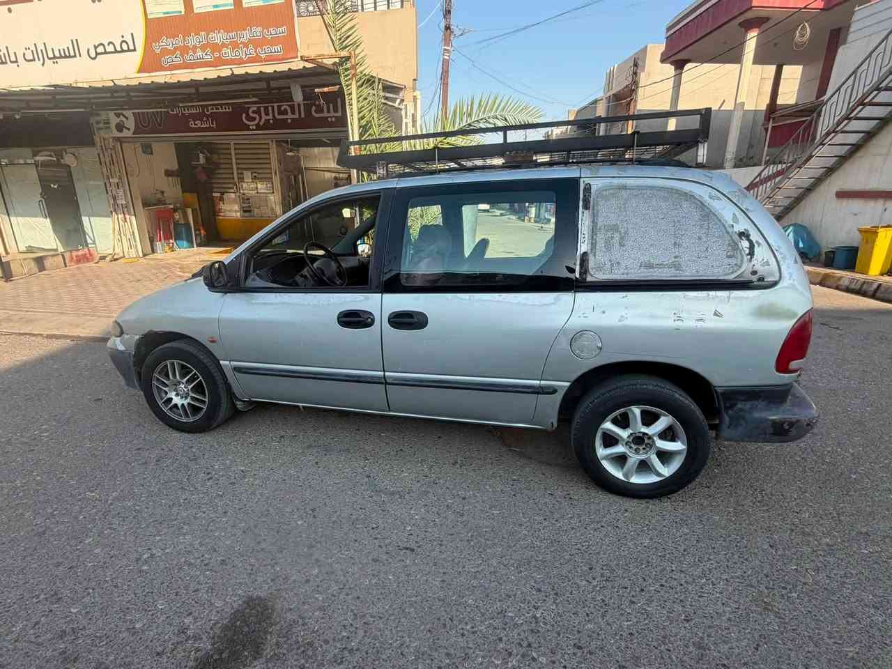 دوج كرفان موديل 2000رقم أربيل جديد شرط الوكاله والتحويل سياره جارده مال عمل تبريد ثلج محرك بيه تنقيص صدر امامي جديد خلفي نص عمر مكاني كركوك السعر 32 الشراي يتصل ***********مرواس ويه  سياره احدث يرهم
