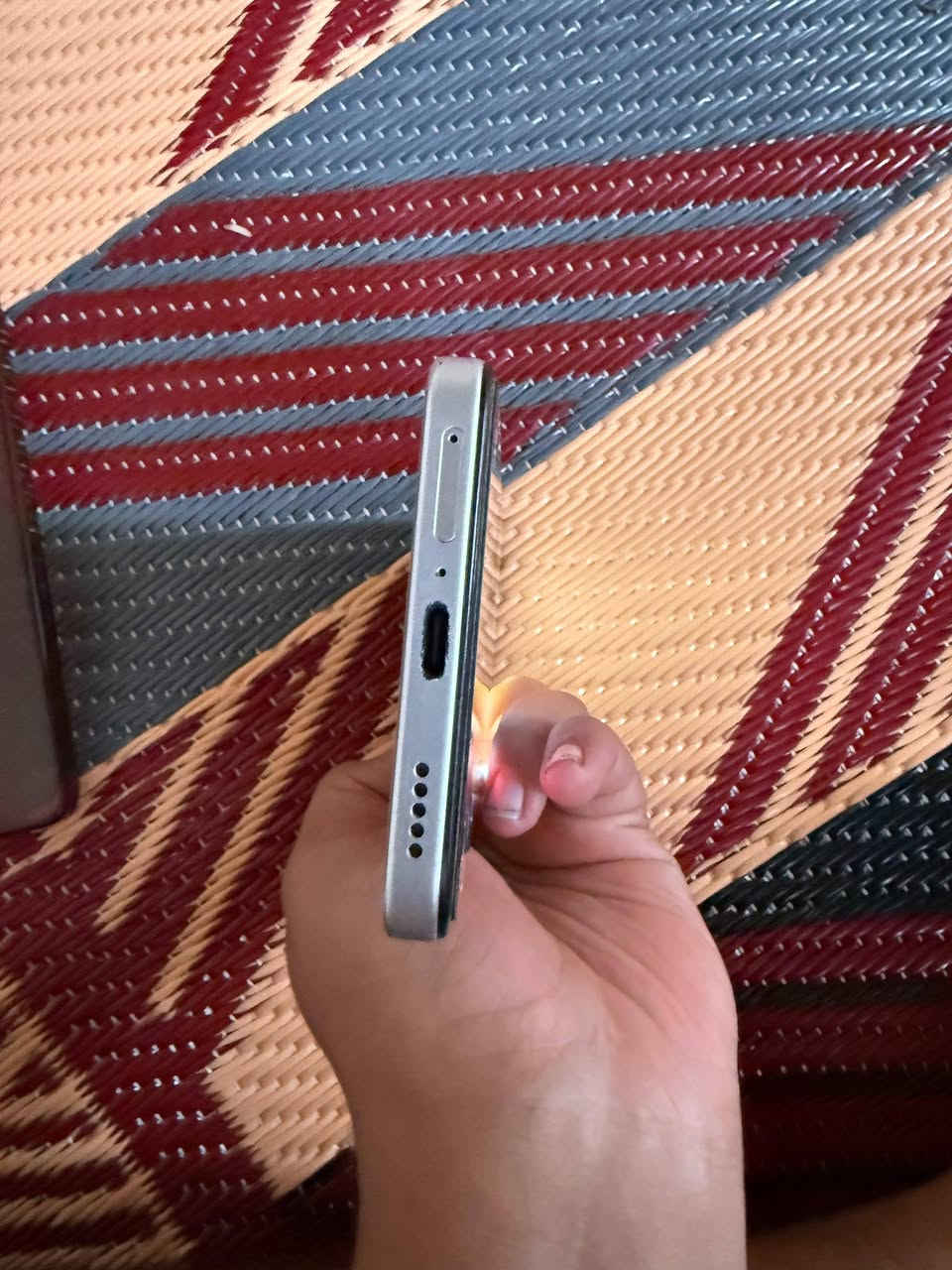 سلام عليكم جهاز هونر x7d للبيع صارلي 3 اشهر من اشتريته ولجهاز جديد كلشي مابي
موصفاته حلوه 
البطارية

mAh 6500

ذاكرة الوصول العشوائي

۸,۰ غ. ب

مساحه 256 

كامرته حلوه 

بل بوبجي يشغل 60 فريم حقيقي وسلس

السعر 225 وبي مجال بسيط 

الاستفسار خاص او على هذا الرقم

***********

عنواني بغداد المدينه 

تحب تشوف صور جهاز راسلني خاص
كارتونه موجوده بس الشاحنه ماكو
