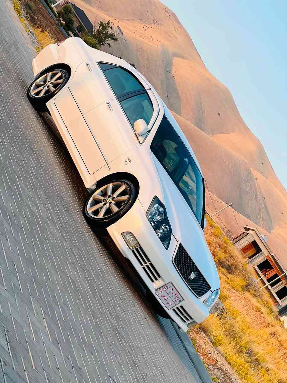 شاهينه ٢٠٠٥ موس موس موس
هةتا بلي هةيكةلي جوانه 
٣ دوگمةية
سلايتو جلد نيه
گيرو مةكينه بة شةرتي ١٠٠ فيتةر 
سةيارةي مالي خومه ٢ ساله پيمه هي مةعرةز نيه 
كودو شتي بة ناوي خومانةوةية خاوةني مةجوده 
سةقفي توزي جالي وردي هةية 
١ پارچةي بوياخه هي ئيرة نيه
لة كومينتا مةنوسه زورة ئةمةو ئةوة لةوةي من هةية بة ٥٠ گةلاش 
هةيكةلي هةتا بلي جوانه و ريكو پيكه
داشبولي تةقيوي شةپولي نيه 
بة شةرتي ئةوةي  رون گورين قةترة رون نةقس نةكات 
سعريشي ٧٣ گةلاو توزيك مةجال 
سةيارةكة لة سليمانيه 
موشتةري نيت سةري خومو خوت مة ئيشينه 
شتي جوان دايمه پارةي خؤي ئةكات🪬
***********
