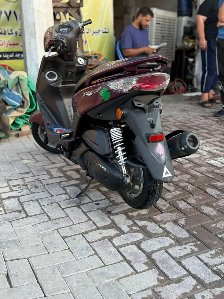 يا الله سلام عليكم دراجة جي تي ار حديث ‏ ‏مستعجلة على بيعها كلش￼ ‏الله شاهد محتاج فلوس وعرضت الدراجة للبيع ماشية 29 قبل شهر نزلتها ￼ما ناقصها أي شيء الدرا للبيع أوراق كاملة كلشي كاملة وياها جيب أي فيتر وتعال سعر الدراجة مليون و150 ￼￼متواجد واتس واتصال على الرقم ￼(*********** مكاني بغداد الكاظميه ￼
