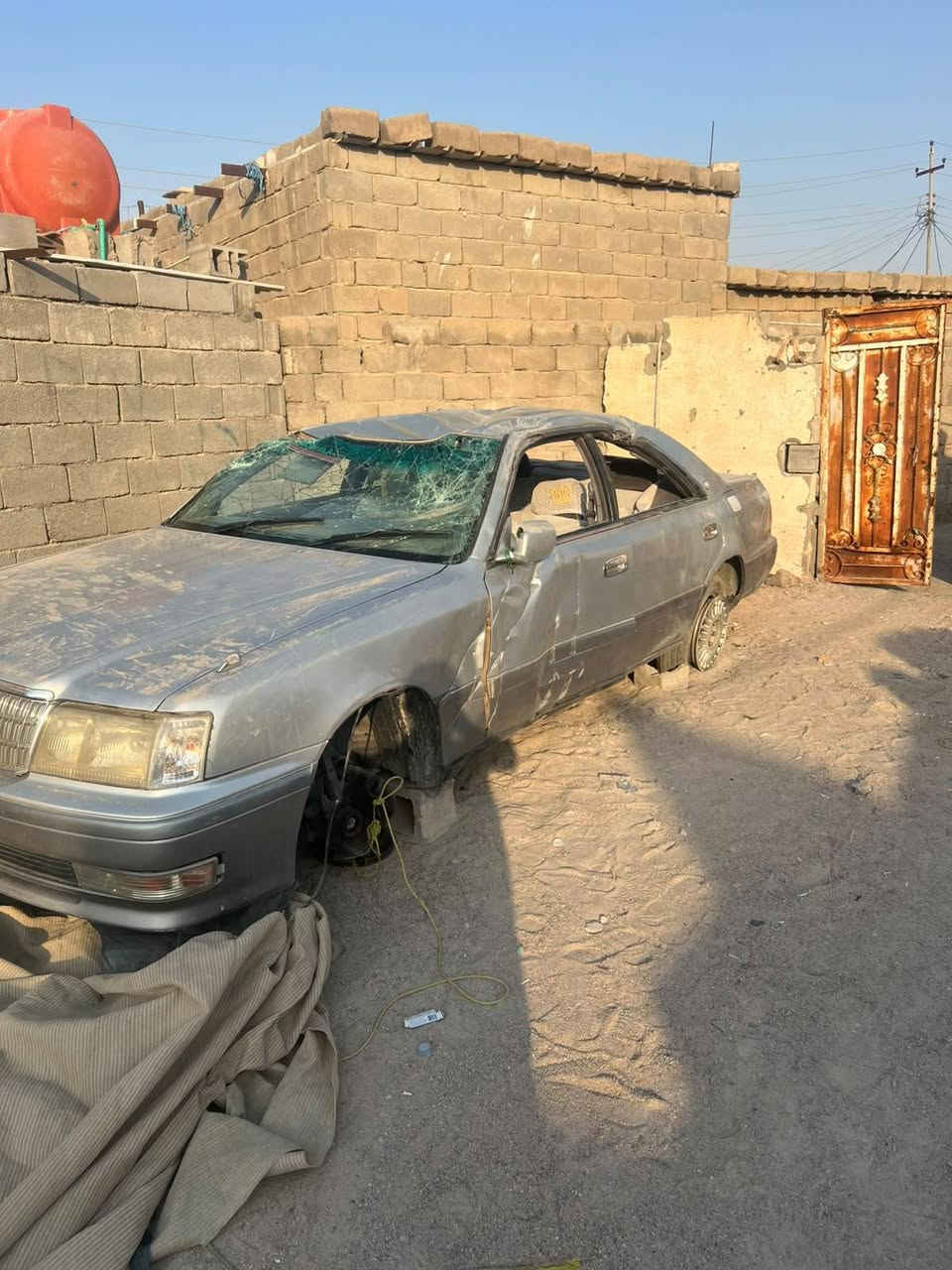 سلام عليكم. يسيارة مكلوب لبيع
سابقن مكفولة من الضربة
***********
