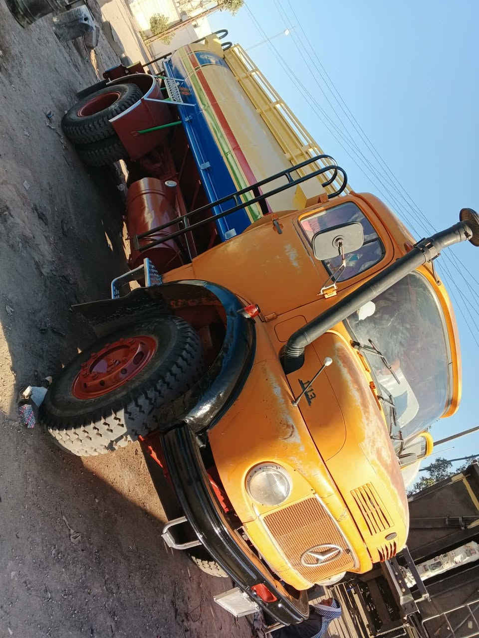 ابوردين عشراويه موديل 82 مكفوله كفاله عامه السياره بلاديه  رقمها بغداد  نكليزي الجديد للستفسار اتصل عل رقم ***********
