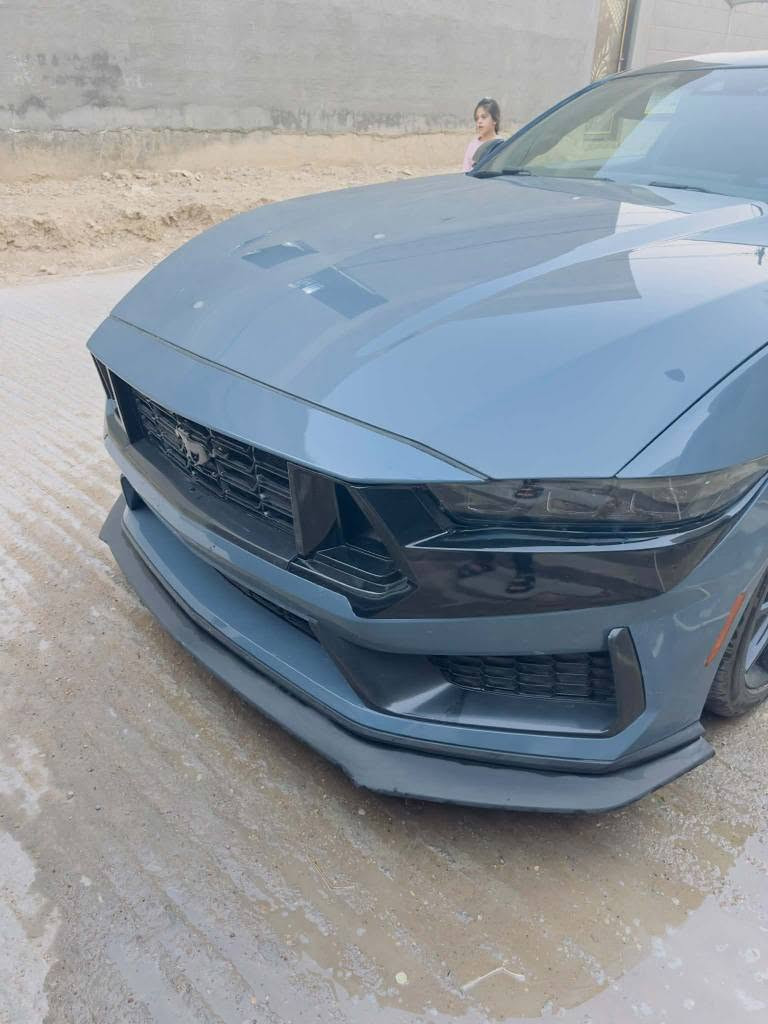 موستنك ٢٤ ايكو 
ايرياك برده فقط 
صبغ ٣ قطع بدون دواخل حادث سطحي
بدون رقم 
واسط الصويره *********** الصويرة, واسط
