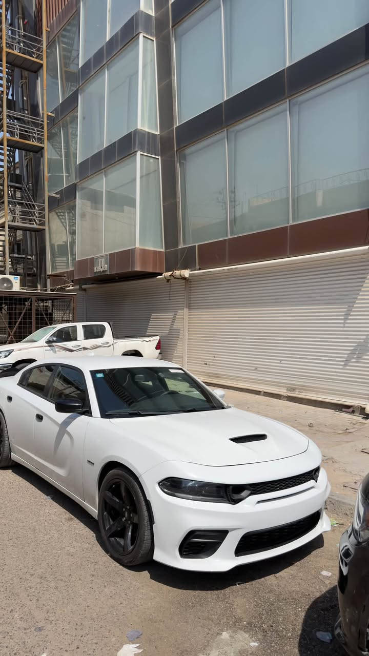 جارجر مديل 2018 RT حادثهه كلش بسيط صورة بل منشور الجاملغ الخلفي مصلح بأمريكة والجاملغ الامامي مبدل والباب الامامي مصبوغ والخلفي كلير يعني اربع قطع صفحة وحده
سيارة نظيفة وجاهزة من كلشي عليهه اضافات كزوز بوابات برمجه مصطفى ايكل ويل نجمة تايرات خلفي 315 تخم جديد والامامي 275 هم تخم جديد توني مسويلهه ادامة تنظيف وبلكات وكلشي كاملة مكملة 
سعر 170 وبيهه مجال 
رقم ***********
