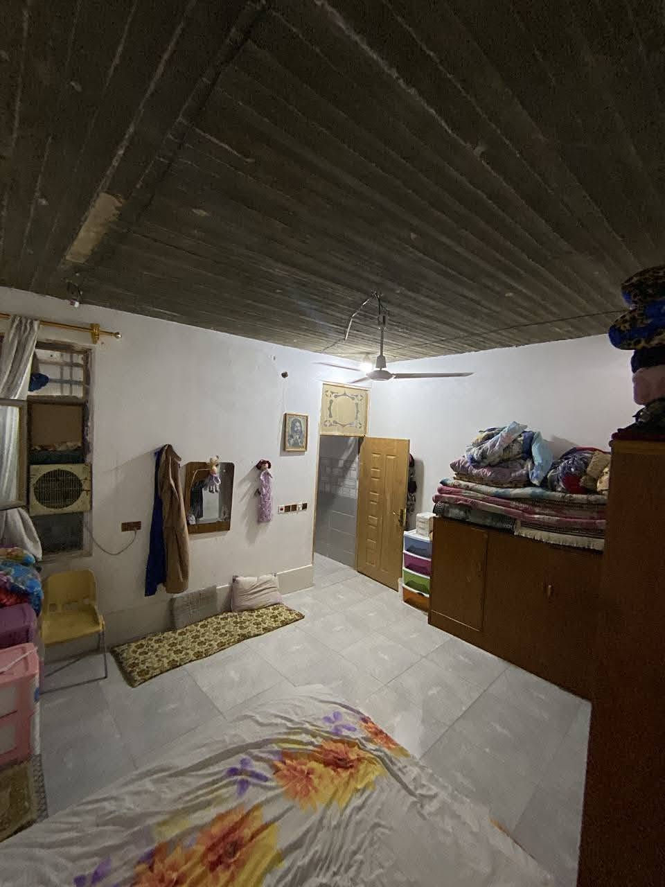 بيت بالحله زراعي 100مترللبيع
حي النصر بظهر ساده ابو خطه 
السعر 38البناء بلوك والسقف رباط***********
