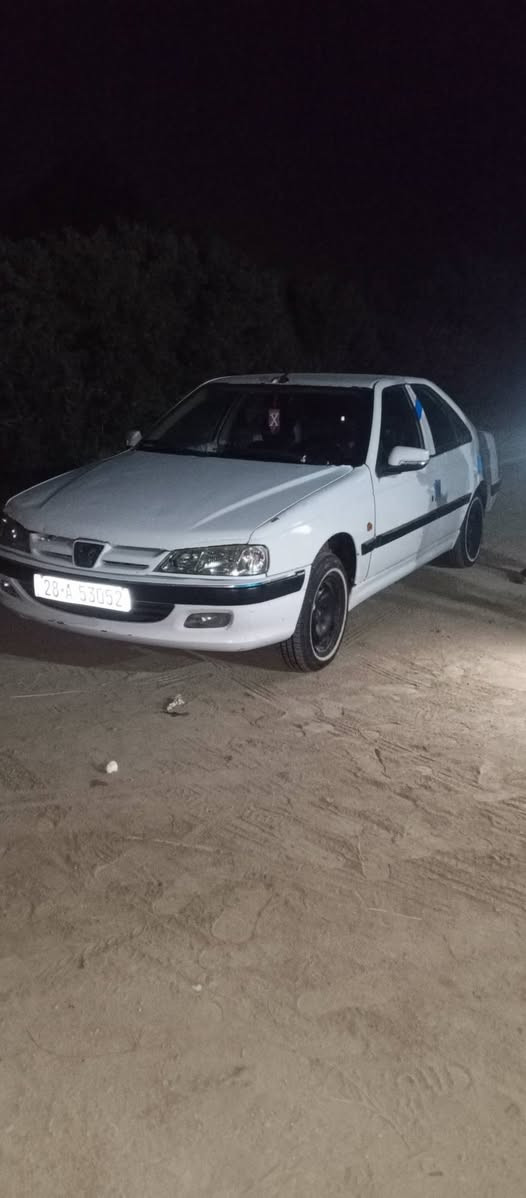 السلام عليكم شباب بيجو بارص موديل 15سياره نضيفه كير ومكينه نضيفات تبريد ثلج حدايه جديده بيه فقط ضربه ب الجاملغ الخلفي السعر 38وبيه مجال للتواصل عل رقم ***********
