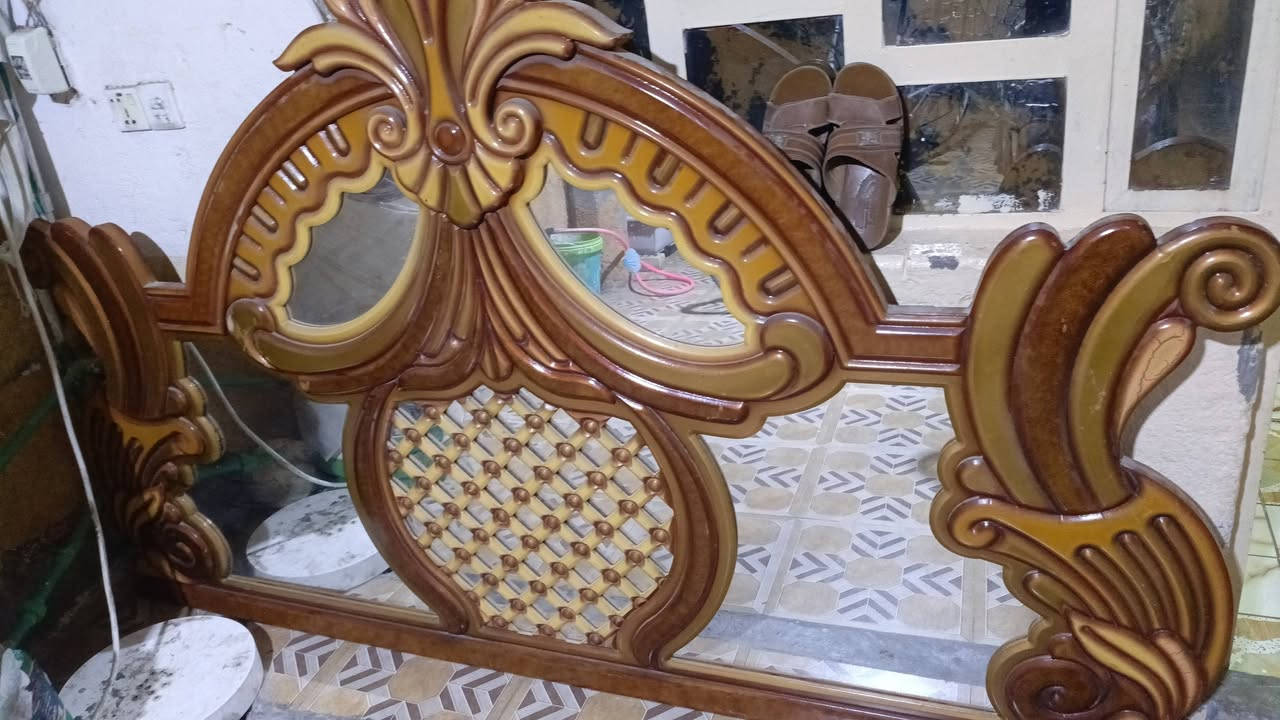 مكتبه مال جربايه للبيع 7771870885 تصال
