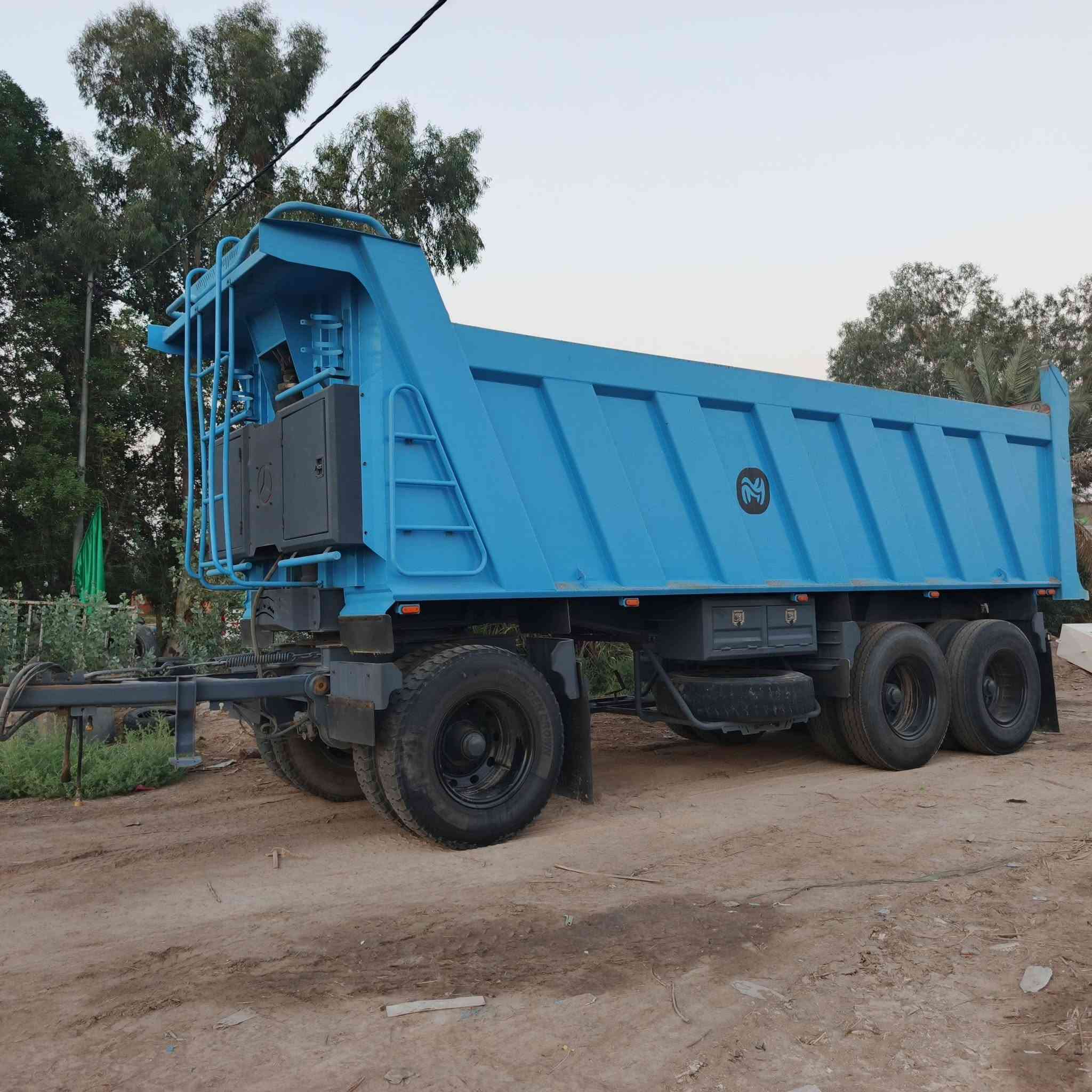 البيع مقطورة 2025مايلر طول 725 تخم تاير جديد دناكير 16 شاصي/16 شريط على طولهة 12ملم رتفاع /140 ذرعتهة 23متر خفيفة منفصلة طوناجية /***********/@ ***********
