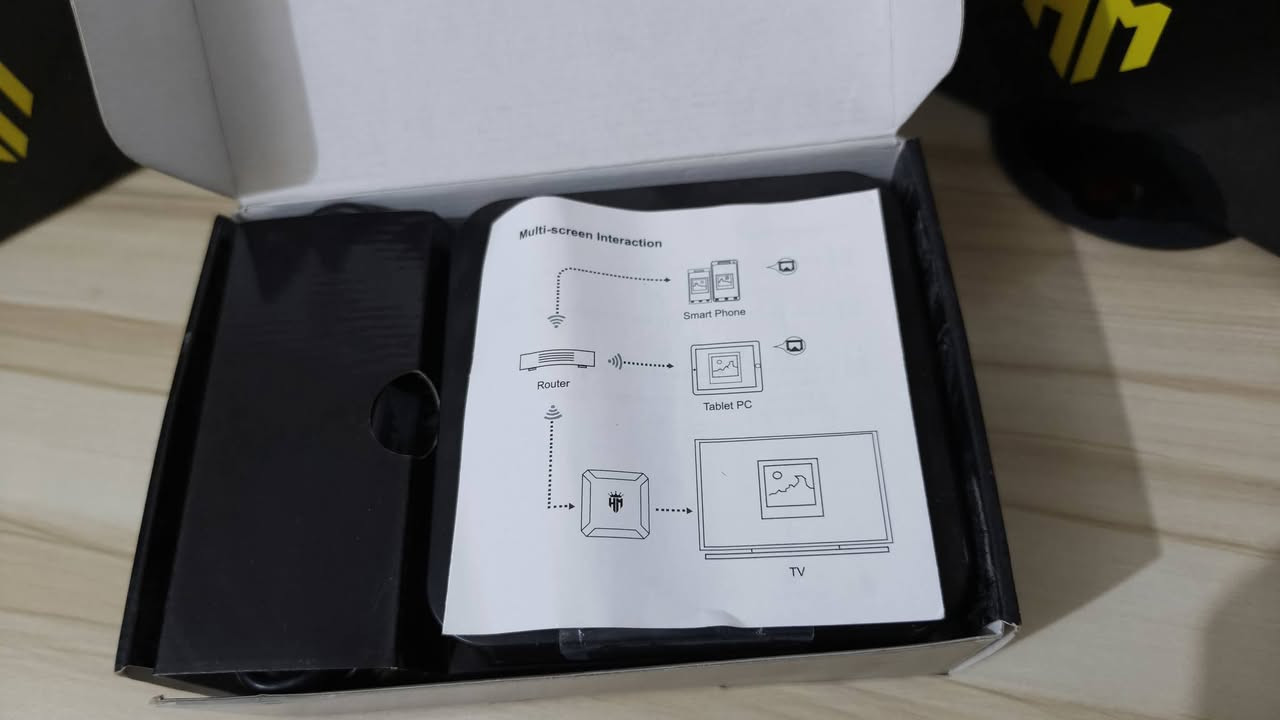 Tv box
او ستلايت انترنت  
دقة 4k 
رام 4 گيكا 
نظام اندرويد 11 
يوتيوب وسينمانا وشبكتي 
سعره 35 الف وبيه مجال 
يوجد توصيل لجميع المحافظات 
اكو قطعه بيهن نظافتها 100% مامستعمله
