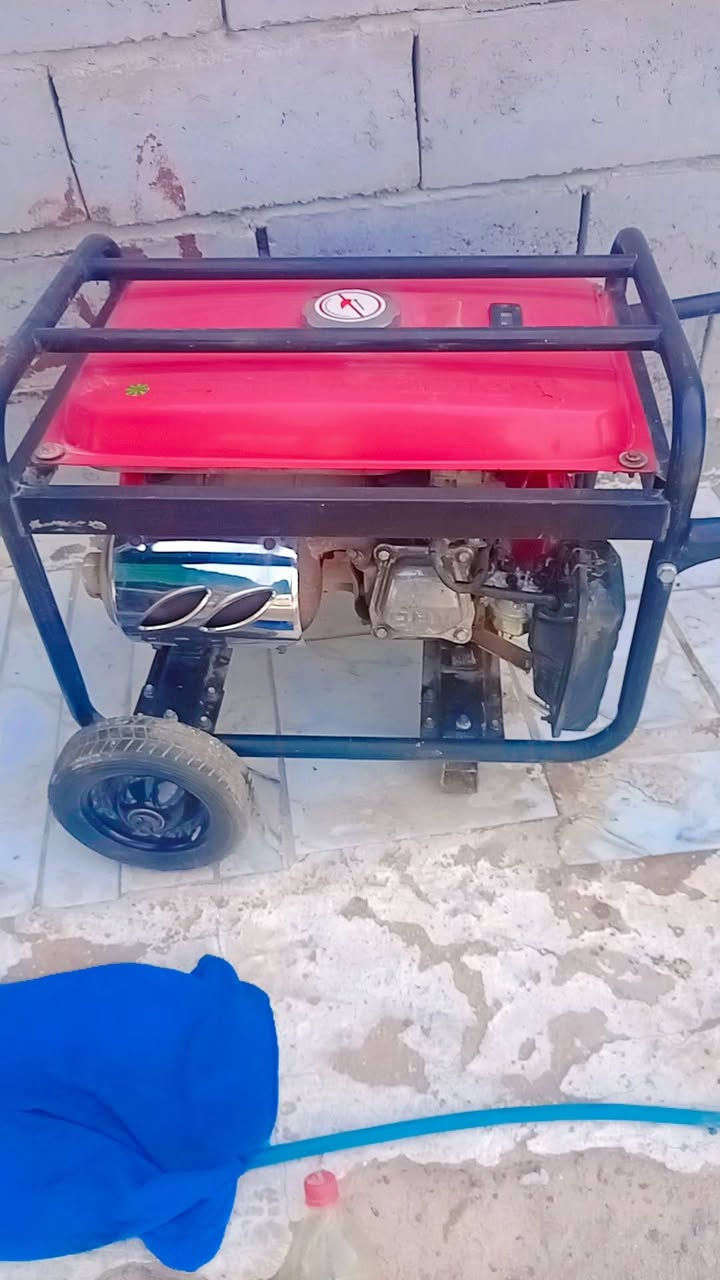 لبيع ب ٢٠٠ سلف وهندر مامفتوحه
***********
