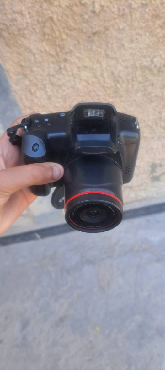 سلام عليكم شباب كامرة تصور البيع كامرة نضيفة وجديدة نضافتهة 90%السعر خاص واتساب ***********
