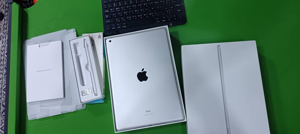 📱 للبيع iPad 9 — 64GB

✨ الحالة: ممتازة جداً ونظيفة 💾 السعة: 64GB 📦 مع الكارتون وملحقاته 🖊️ القلم والكيبورد موجودين حسب الصور ✅ الجهاز شغال بدون مشاكل

📸 الصور حقيقية للجهاز

💰 السعر: [ 300] 📍 المكان: [نجف حي الجامعه ]

التواصل خاص. او وتساب ***********
