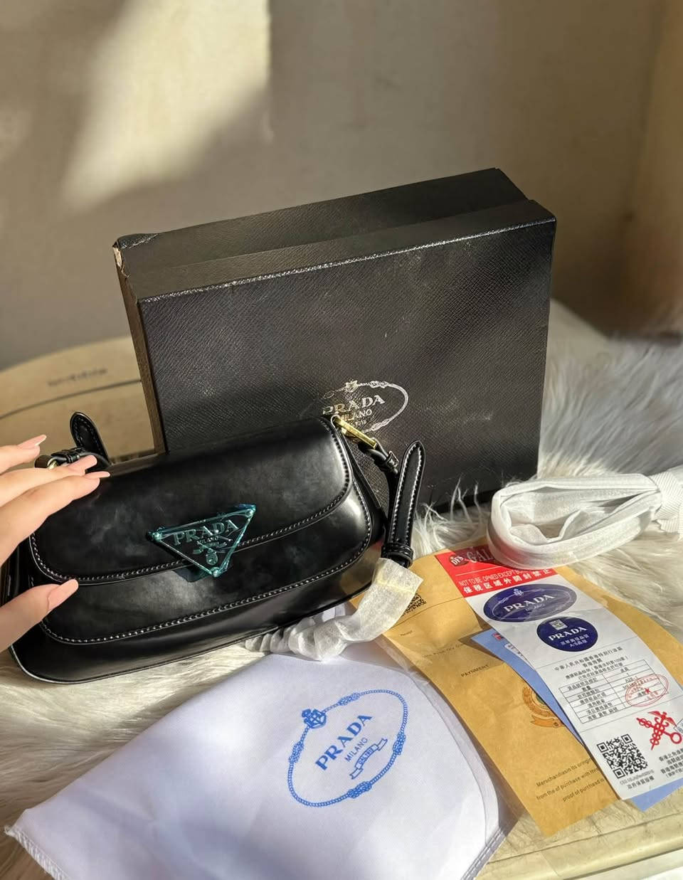 حقيبه ماركه PRADA صنع في MlLANO

