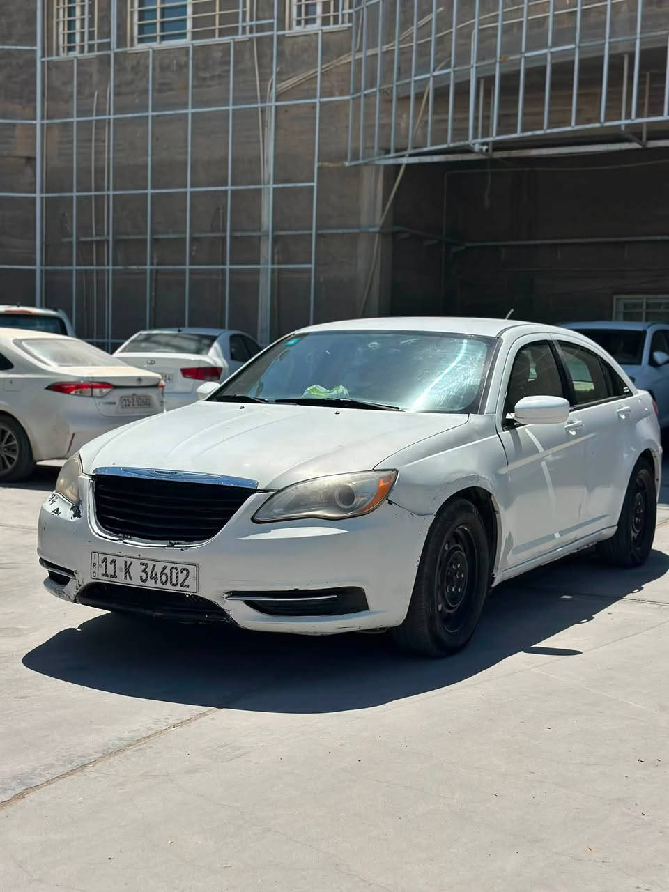 السلام عليكم
كرايسلر c 200 
موديل 2013 
محرك 2400
رقم بغداد نقصها حداديه و تبريد 
مكانها كربلاء 
السعر 62
***********
