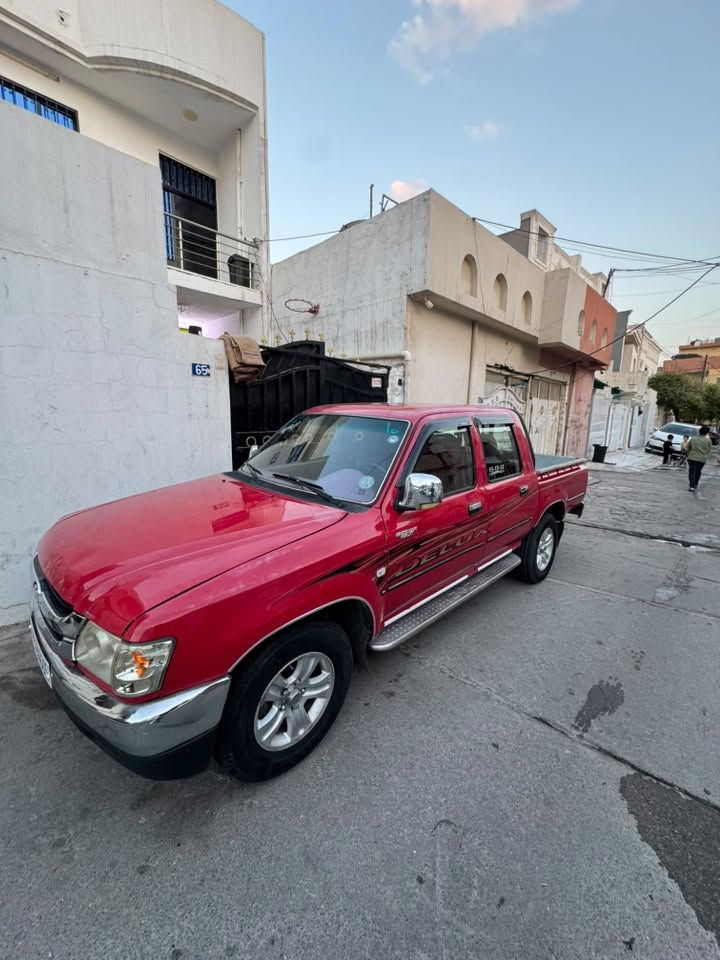 پیکاب دێر ٢٠١١
زۆر خاوێنە هیچی نیە گێر مەچینە ئەکسل هەمووی بەشەرت 
سەنەوی تا ٢٠٣١ نوێیە 
ژ. م ***********

