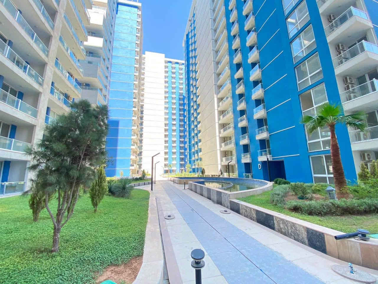 عرض للبيع بداخل مربع ذهبي الاسعار يبتدي من ٣ دةفاتر 
استيديو 
غرف واحد 
غرفتين
ثلاث غرف 
فرصة للستثمار اذا شراي اتصل بينا شكراً
*********** whastup
