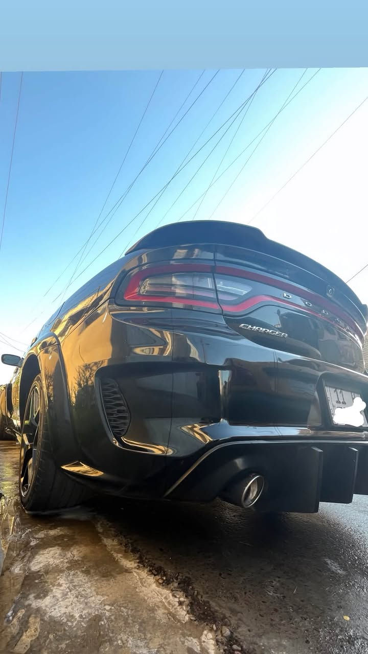 السلام عليكم جارجر 2017 sxt
رقم بغداد محرك 3600 كير ومحرك كفالة
السيارة عليه وايد نضيفة / تو ويل 
ماشية 114 / رقم جديد /هزة جديدة
كشن كهرباء + تدفئة ش
شاشة جبيره تشغيل عن بعد بصمت ابواب 
صندوق بصمة تبريد قطعتين
صور الحادث داخل المنشور + صور السونر 
السعر 178 قابل للتفاوض 
المكان بغداد /الزعفرانية
***********
