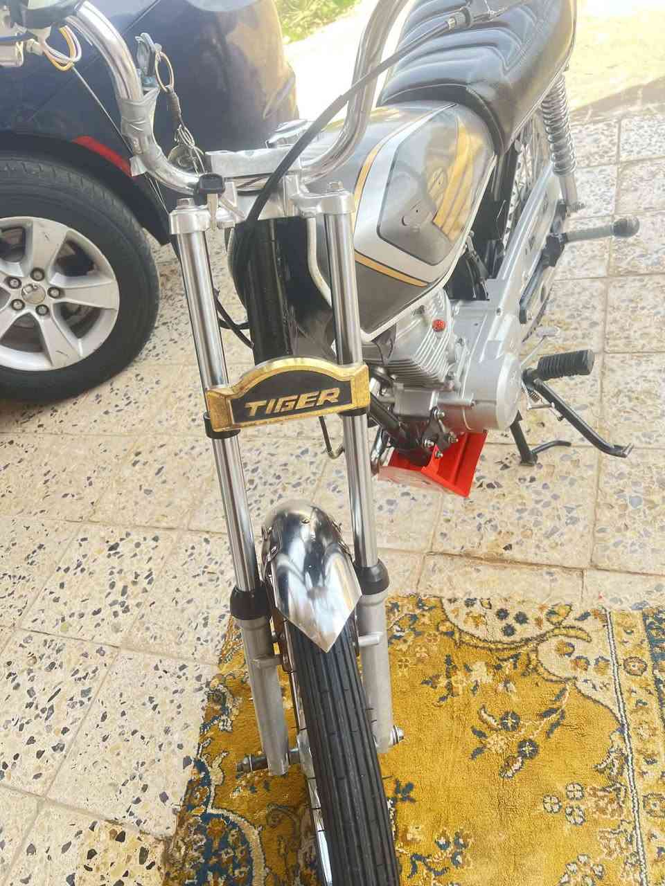 السلام عليكم دراجه للبيع دراجه حلوه نظيفه الدراجه ناعمه شاصيه هم نامه الاصلي الماكينه مفتوحه سعرها 550 هذا الرقم ***********
