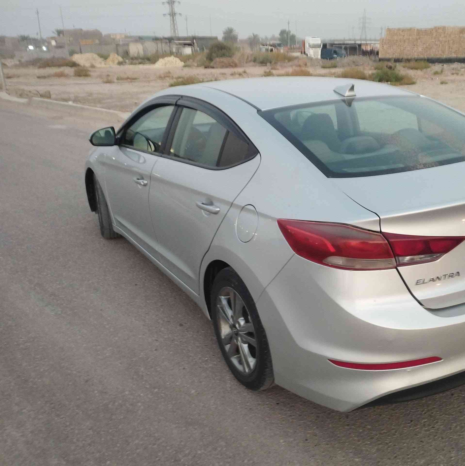 السلام عليكم للبيع النترا موديل 2018 امريكي رقم بغداد حادثه بيند فقط مواصفات نص فول السعر 115 المكان محاويل ناحيه الامام  للاستفسار الاتصال ***********
